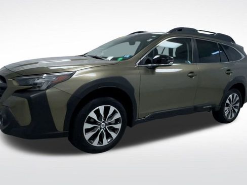 Used 2025 Subaru Outback Limited image 4