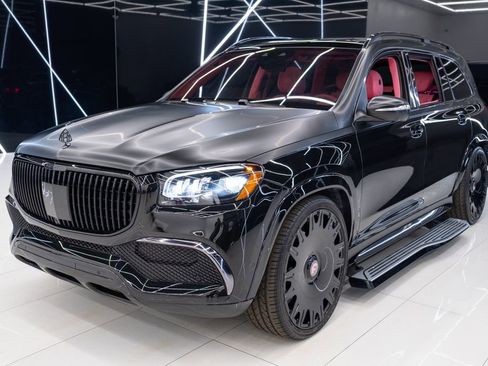 Used 2023 Mercedes-Benz Maybach GLS 600 4MATIC image 8