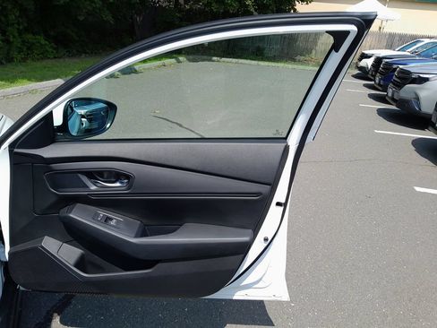 Used 2024 Honda Accord EX image 34