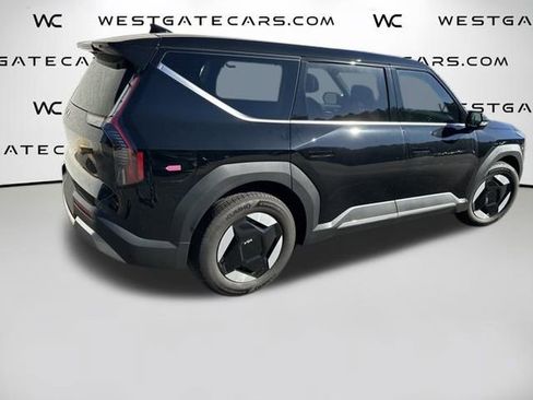 New 2026 Kia EV9 Light RWD image 30