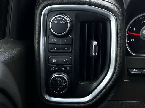 Used 2020 Chevrolet Silverado 2500 LTZ w/ LTZ Premium Package AWD/4WD image 26