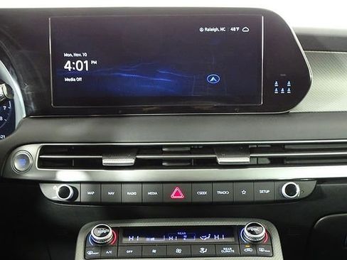 Used 2024 Hyundai Palisade SEL w/ Premium Package image 34