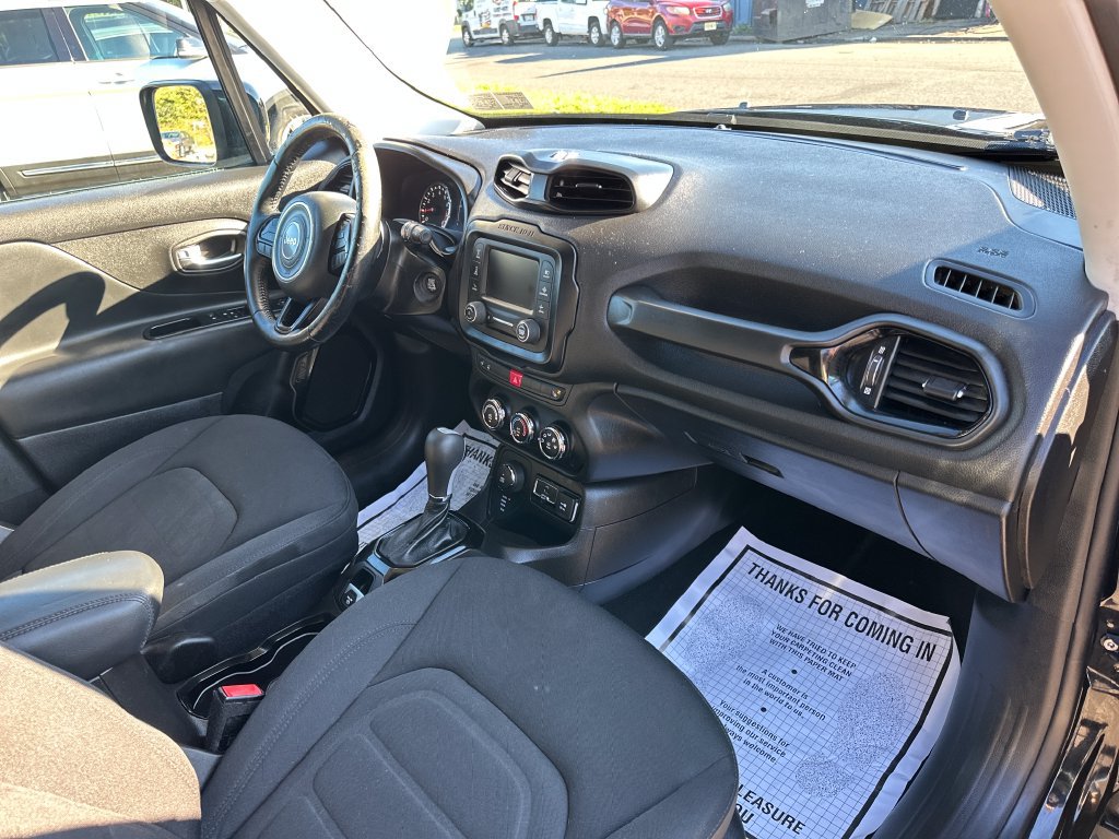 Used 2017 Jeep Renegade Altitude AWD/4WD image 20