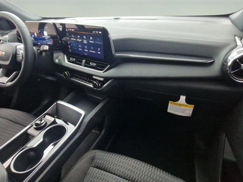 New 2026 Chevrolet Equinox LT w/ Safety and Technology Package image 31