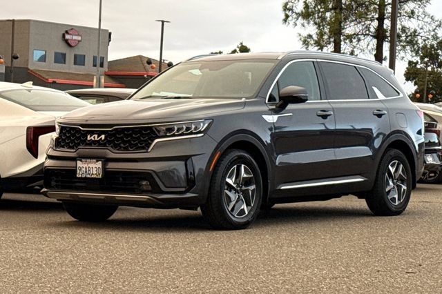 Certified 2023 Kia Sorento EX FWD image 10