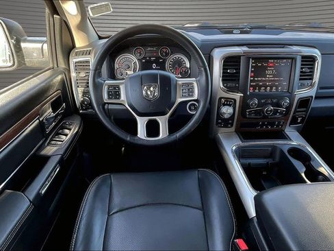 Used 2016 RAM 1500 Laramie w/ Convenience Group AWD/4WD image 9