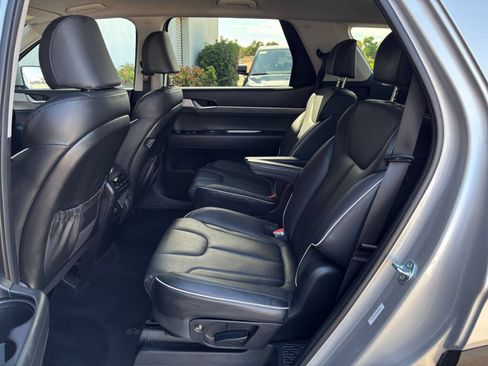 Used 2025 Hyundai Palisade SEL FWD image 28