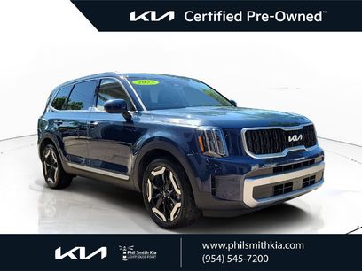 Certified 2023 Kia Telluride EX w/ EX Captain's Chair Package