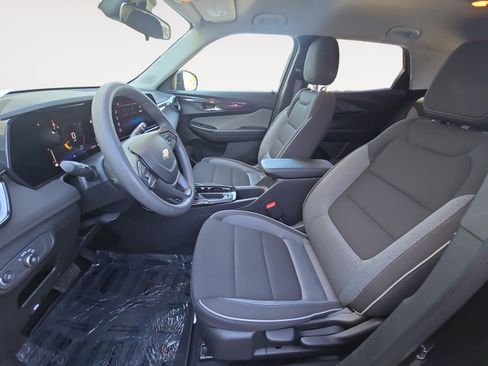 Used 2024 Chevrolet TrailBlazer LT w/ Driver Confidence Package image 20