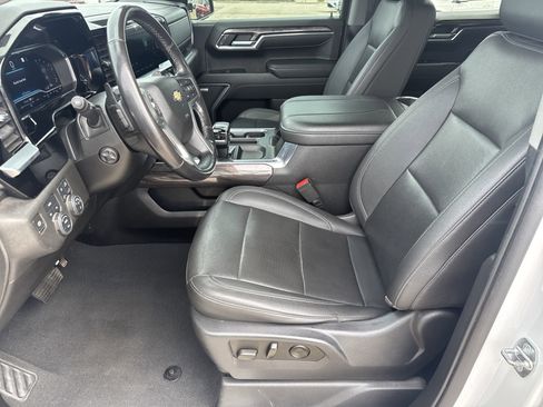 Used 2023 Chevrolet Silverado 1500 LTZ AWD/4WD image 5