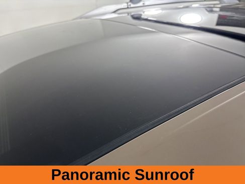 Used 2024 Nissan Pathfinder Platinum w/ Cargo Package image 8