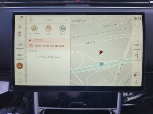 New 2025 Land Rover Range Rover SE image 21