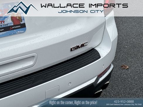 Used 2025 GMC Yukon Denali AWD/4WD image 11