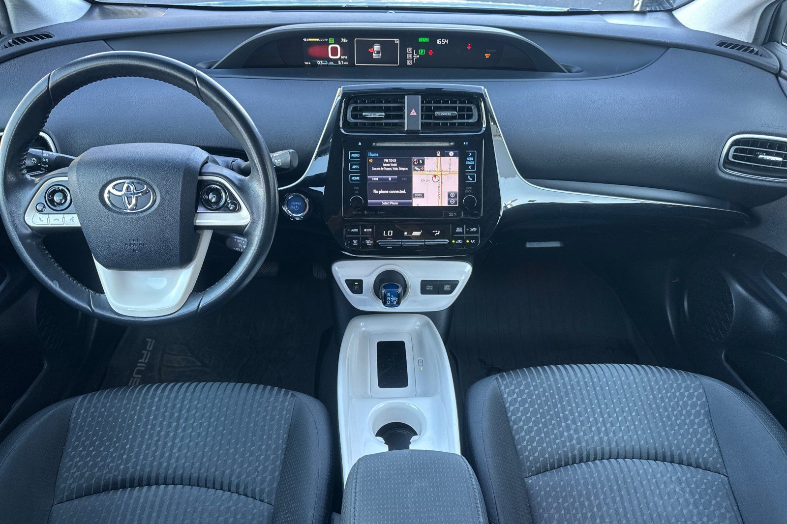 Used 2016 Toyota Prius Three FWD image 16