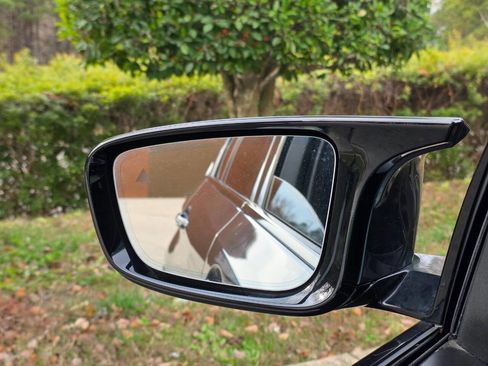 Used 2018 BMW M5 image 9