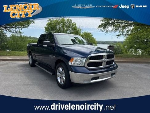 Used 2020 RAM 1500 Classic SLT w/ Luxury Group image 1