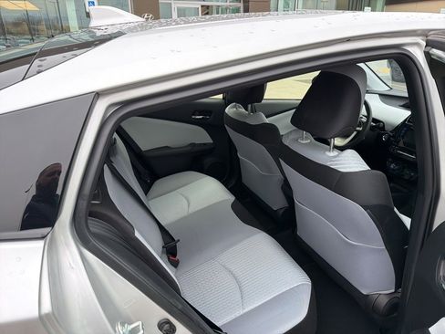 Used 2017 Toyota Prius Two w/ Prius Two Safety Plus Package image 17
