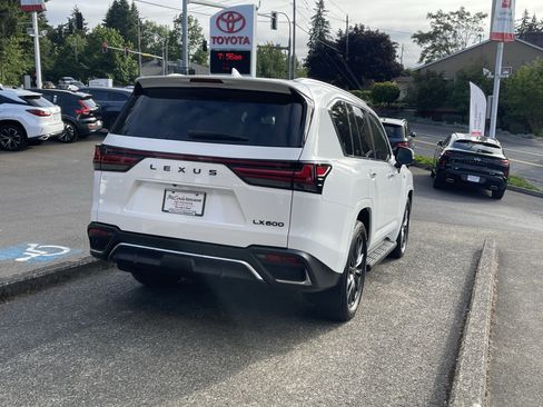 Used 2024 Lexus LX 600 F Sport AWD/4WD image 7
