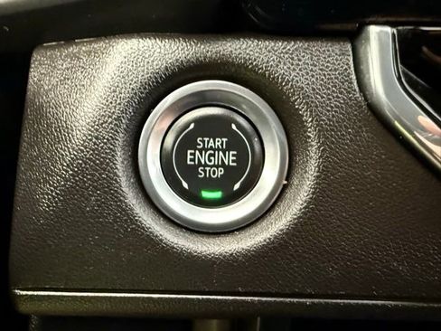 Used 2024 Chevrolet Colorado W/T image 38