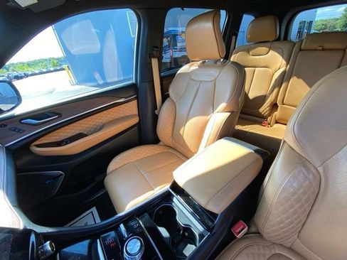 Used 2022 Jeep Grand Cherokee Summit w/ Adv Protech Group IV AWD/4WD image 14