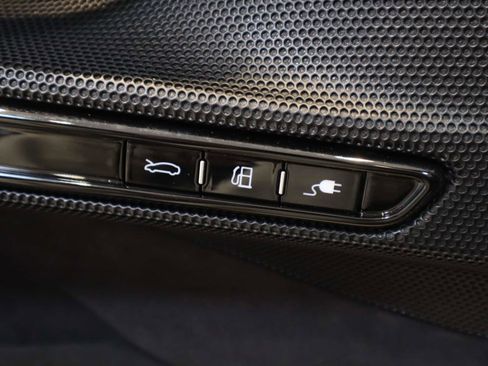 Certified 2022 Ferrari SF90 Spider image 29