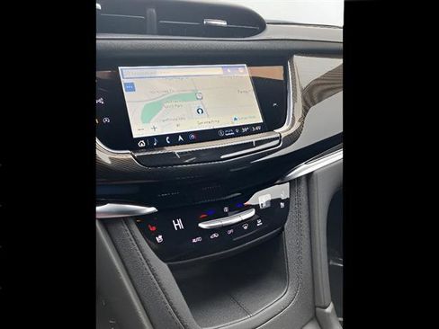 Certified 2025 Cadillac XT6 Premium Luxury w/ Platinum Package image 16