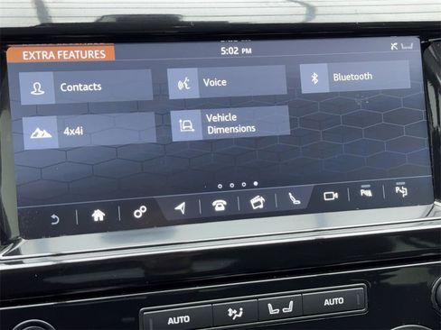 Used 2020 Land Rover Discovery HSE image 26