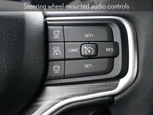 Used 2024 Jeep Wagoneer Series III image 12