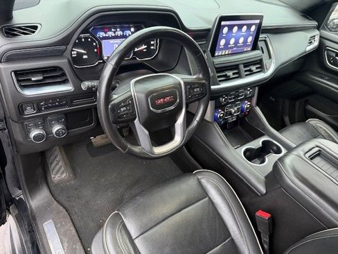 Used 2021 GMC Yukon XL SLT image 13