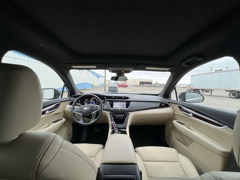 Used 2019 Cadillac XT5 Luxury image 21