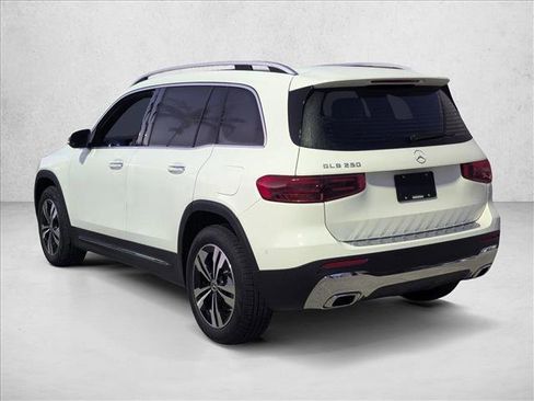 New 2026 Mercedes-Benz GLB 250 image 8