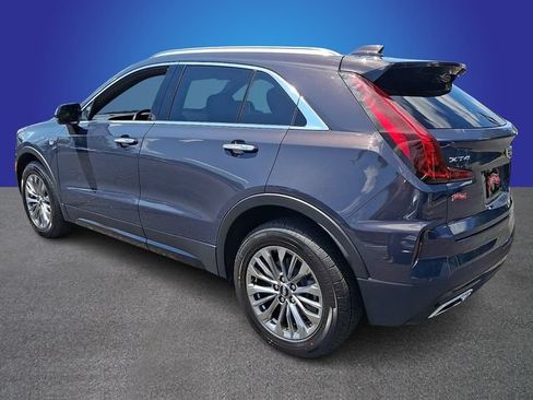 Used 2025 Cadillac XT4 Premium Luxury FWD image 6