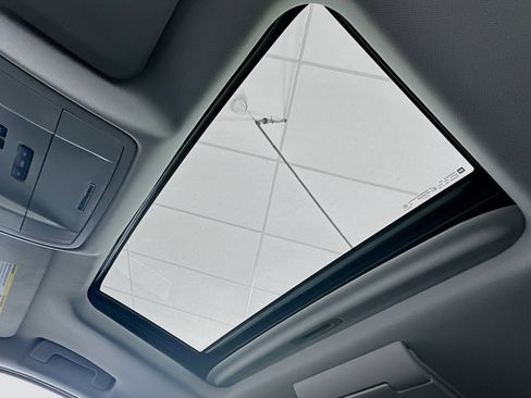 Used 2017 Chevrolet Tahoe LT image 25