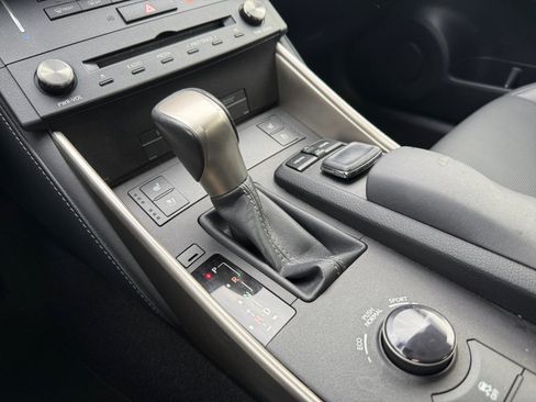 Used 2015 Lexus IS 250 w/ Navigation System Package image 17