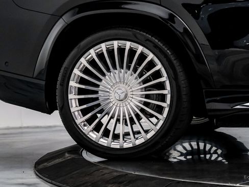 Used 2024 Mercedes-Benz Maybach GLS 600 4MATIC image 80