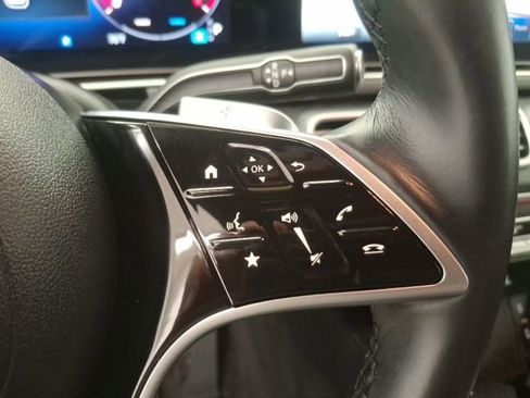 Used 2025 Mercedes-Benz GLE 350 4MATIC image 25