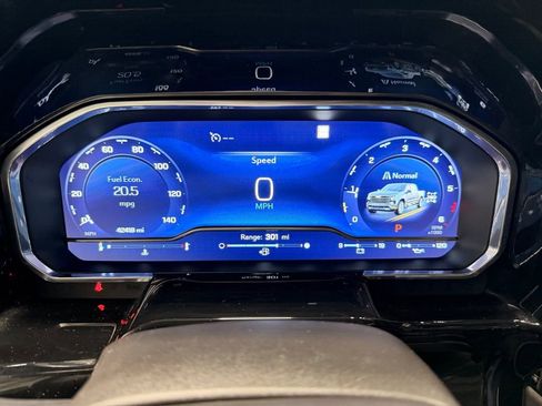 Used 2022 Chevrolet Silverado 1500 High Country w/ Z71 Off-Road Package image 31