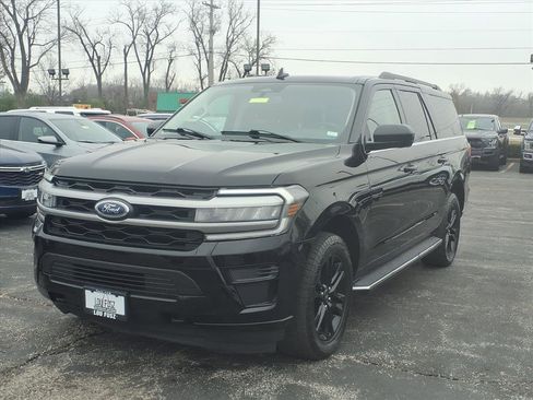 Used 2023 Ford Expedition Max XLT image 39