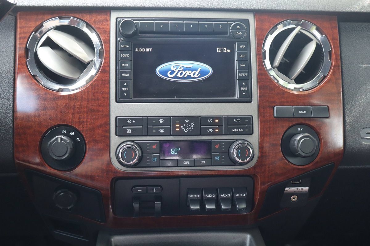 Used 2012 Ford F450 King Ranch w/ King Ranch w/Chrome Pkg AWD/4WD image 34