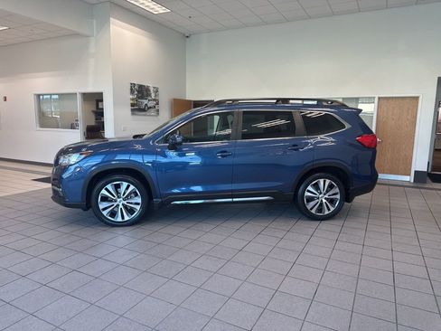 Used 2022 Subaru Ascent Limited w/ Technology Package AWD/4WD image 4