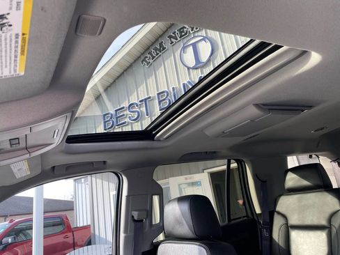 Used 2017 Chevrolet Tahoe LT image 22