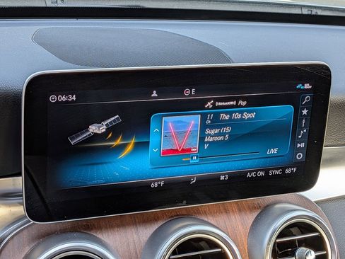 Used 2019 Mercedes-Benz C 300 4MATIC Sedan image 16