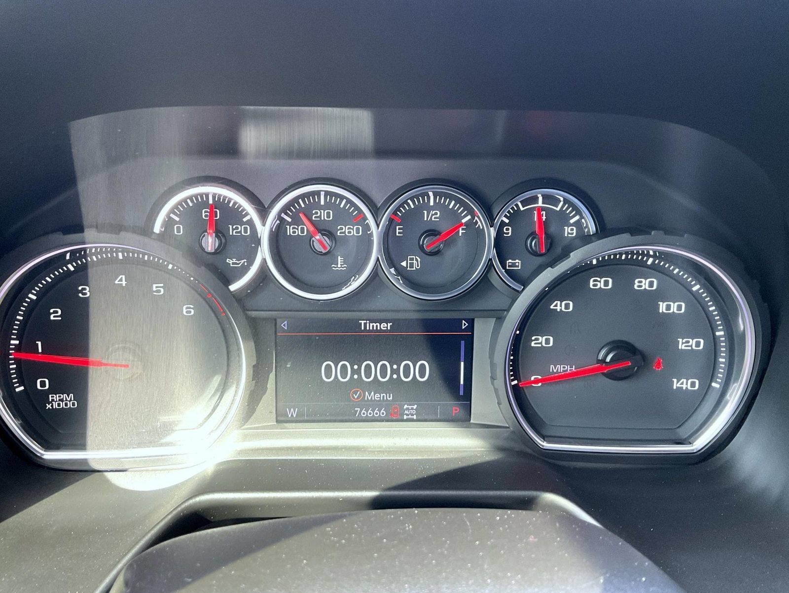 Used 2021 Chevrolet Suburban RST AWD/4WD image 12
