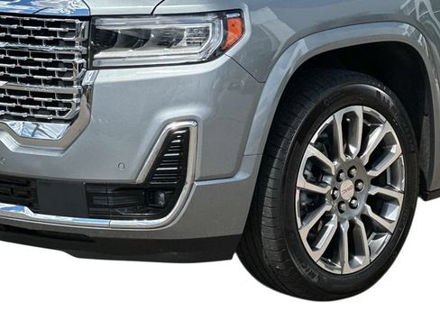 Used 2023 GMC Acadia Denali w/ Denali Technology Package AWD/4WD image 7