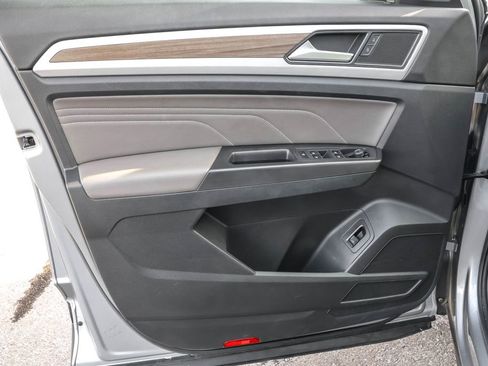 Used 2022 Volkswagen Atlas SEL image 28