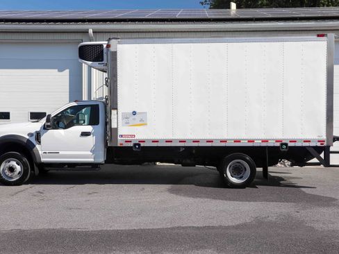 Used 2019 Ford F550 2WD Regular Cab Super Duty image 6