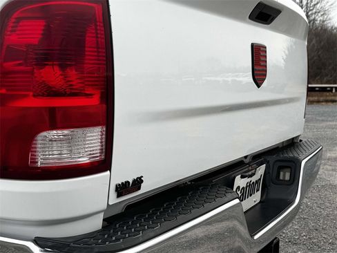Used 2016 RAM 2500 SLT image 10