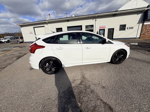 Used 2013 Ford Focus ST image 9