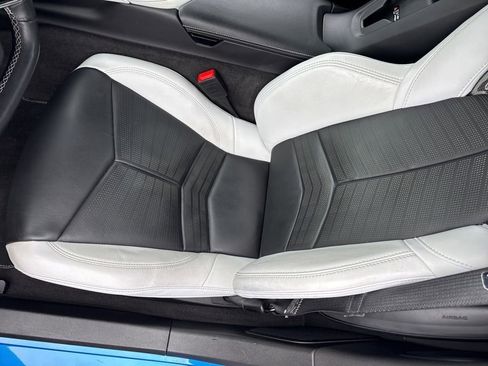 Used 2024 Chevrolet Corvette Stingray Preferred Conv w/ Stealth Interior Trim Package RWD image 8