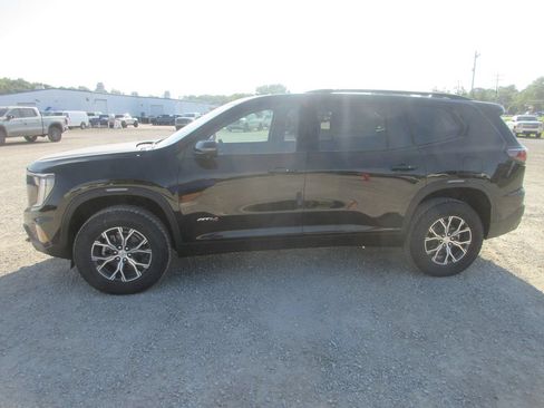 New 2026 GMC Acadia AT4 w/ Luxury Package AWD/4WD image 9